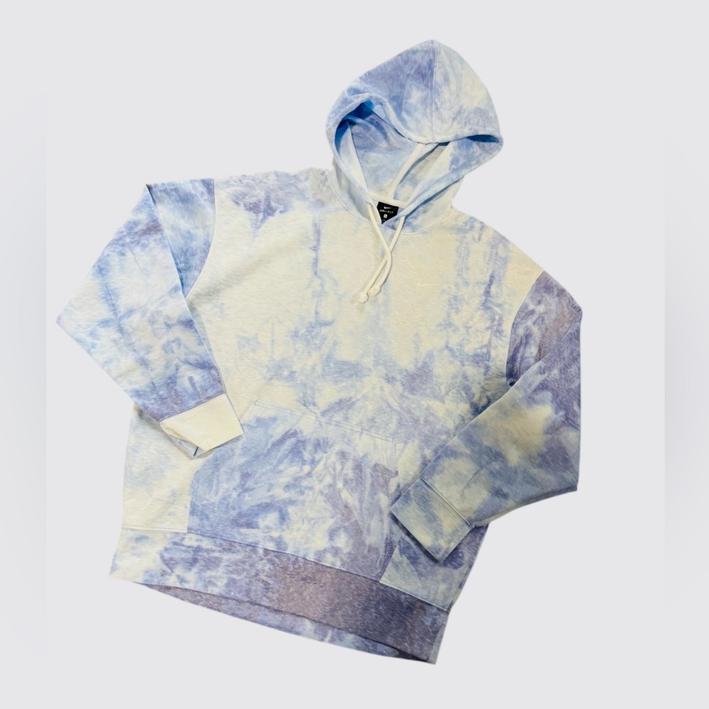 NWOTS Nike Dri-FIT Tie-dye
Pullover Training Hoodie, Sz Small